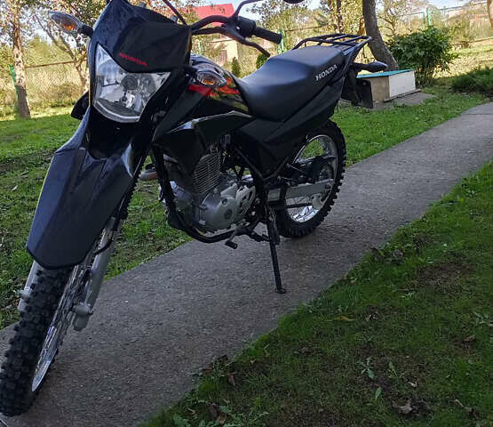 Чорний Хонда XR 150L, об'ємом двигуна 0.15 л та пробігом 6 тис. км за 1800 $, фото 1 на Automoto.ua