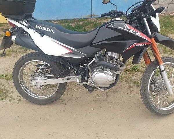 Хонда XR 150L, объемом двигателя 0 л и пробегом 9 тыс. км за 1900 $, фото 1 на Automoto.ua