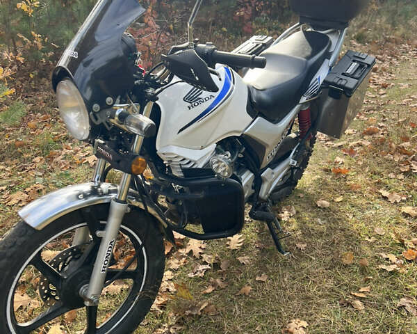 Хонда CB 125F, объемом двигателя 0.12 л и пробегом 11 тыс. км за 1400 $, фото 1 на Automoto.ua