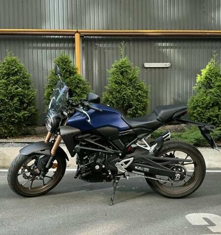 Синий Хонда CB 300R, объемом двигателя 0.29 л и пробегом 4 тыс. км за 4700 $, фото 1 на Automoto.ua