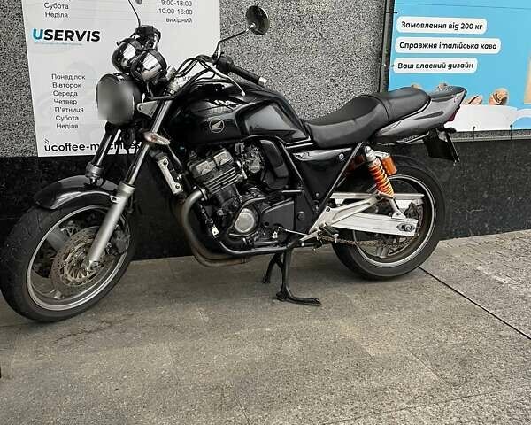 Хонда CB 400SF 1995 в Киеве на Automoto.ua Черный Хонда CB 400SF, объемом двигателя 0.4 л и пробегом 62 тыс. км за 2400 $, фото 1 на Automoto.ua