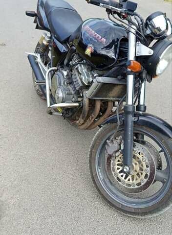 Хонда CB 400SF, объемом двигателя 0.4 л и пробегом 19 тыс. км за 2350 $, фото 1 на Automoto.ua