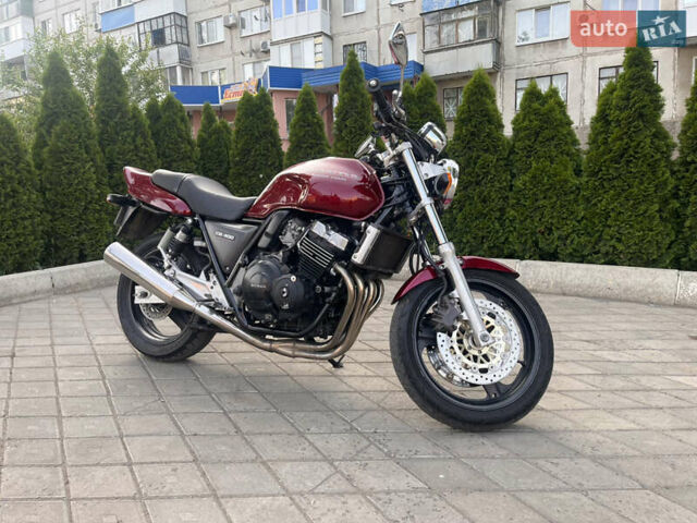 Хонда CB 400SF, объемом двигателя 0.4 л и пробегом 33 тыс. км за 3300 $, фото 1 на Automoto.ua