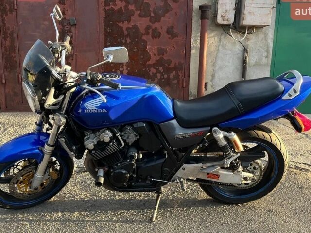 Синий Хонда CB 400SF, объемом двигателя 0.4 л и пробегом 40 тыс. км за 3200 $, фото 1 на Automoto.ua