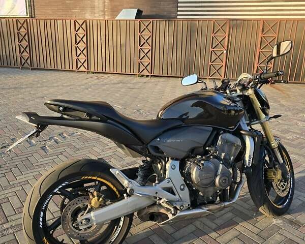 Черный Хонда CB 600F Hornet, объемом двигателя 0.6 л и пробегом 57 тыс. км за 5099 $, фото 1 на Automoto.ua