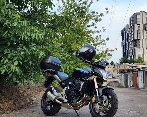 Чорний Хонда CB 600F Hornet, об'ємом двигуна 0.6 л та пробігом 41 тис. км за 5999 $, фото 1 на Automoto.ua