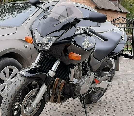 Черный Хонда CB 600F Hornet, объемом двигателя 0 л и пробегом 28 тыс. км за 3200 $, фото 1 на Automoto.ua