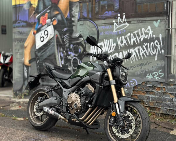 Хонда CB 650R, объемом двигателя 0 л и пробегом 7 тыс. км за 9500 $, фото 1 на Automoto.ua