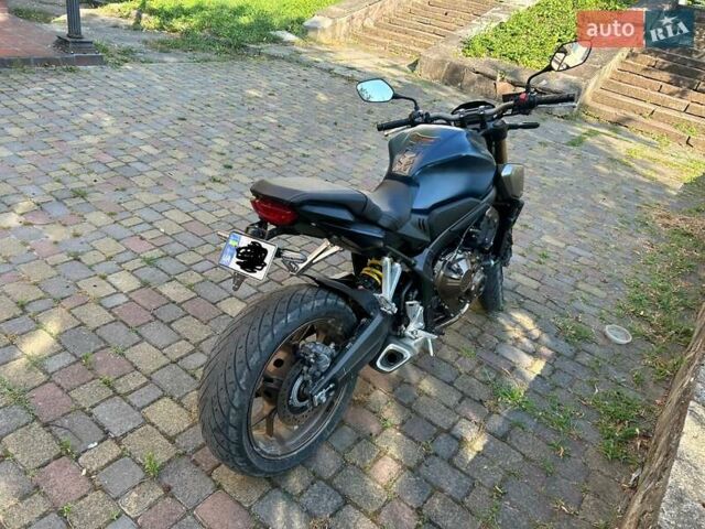 Синий Хонда CB 650R, объемом двигателя 0.65 л и пробегом 12 тыс. км за 4700 $, фото 1 на Automoto.ua