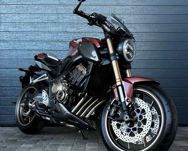 Оранжевый Хонда CB 650R, объемом двигателя 0.65 л и пробегом 3 тыс. км за 9700 $, фото 1 на Automoto.ua