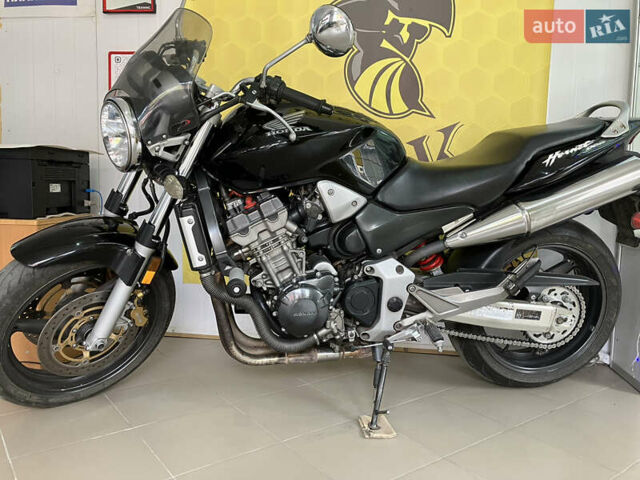 Черный Хонда CB 900F Hornet, объемом двигателя 0.9 л и пробегом 94 тыс. км за 5000 $, фото 1 на Automoto.ua