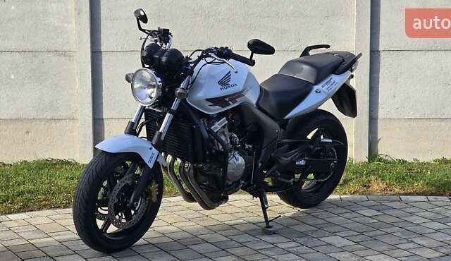 Белый Хонда CBF 600NА, объемом двигателя 0.6 л и пробегом 29 тыс. км за 5650 $, фото 1 на Automoto.ua