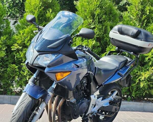 Серый Хонда CBF 600S, объемом двигателя 0.6 л и пробегом 74 тыс. км за 4400 $, фото 1 на Automoto.ua