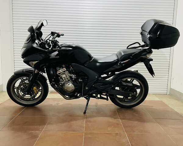 Черный Хонда CBF 600SA, объемом двигателя 0.6 л и пробегом 35 тыс. км за 5800 $, фото 1 на Automoto.ua