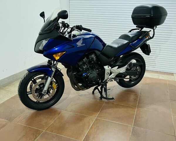 Хонда CBF 600SA, об'ємом двигуна 0 л та пробігом 48 тис. км за 4500 $, фото 1 на Automoto.ua