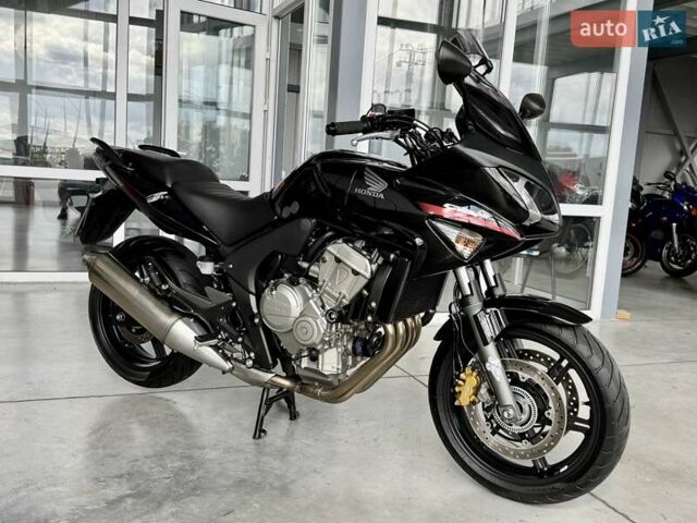 Хонда CBF 600SA, об'ємом двигуна 0.6 л та пробігом 30 тис. км за 6199 $, фото 1 на Automoto.ua