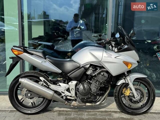 Серый Хонда CBF 600SA, объемом двигателя 0.6 л и пробегом 29 тыс. км за 4299 $, фото 1 на Automoto.ua