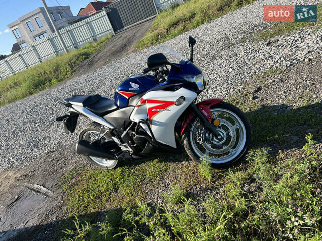 Белый Хонда CBR 250R, объемом двигателя 0.25 л и пробегом 3 тыс. км за 3600 $, фото 1 на Automoto.ua