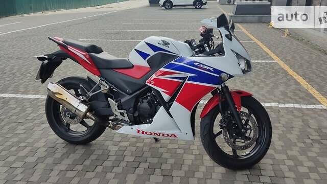 Білий Хонда CBR 250R, об'ємом двигуна 0.25 л та пробігом 42 тис. км за 3400 $, фото 1 на Automoto.ua