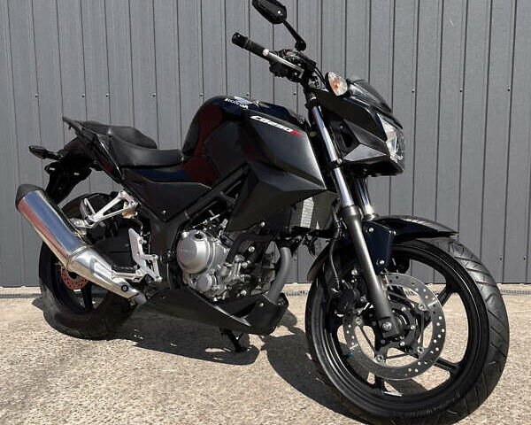 Черный Хонда CBR 250R, объемом двигателя 0.25 л и пробегом 1 тыс. км за 3500 $, фото 1 на Automoto.ua