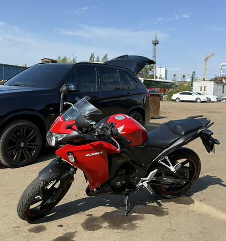 Красный Хонда CBR 250R, объемом двигателя 0.25 л и пробегом 10 тыс. км за 3200 $, фото 1 на Automoto.ua