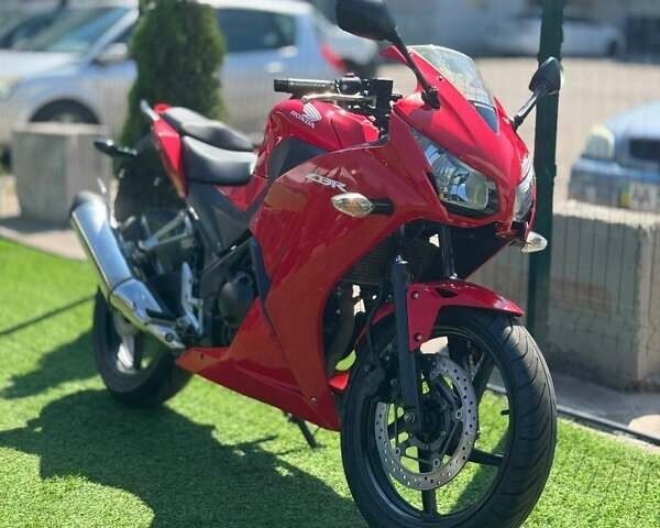 Хонда CBR 250R, объемом двигателя 0 л и пробегом 47 тыс. км за 3750 $, фото 1 на Automoto.ua