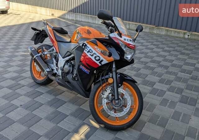 Помаранчевий Хонда CBR 250R, об'ємом двигуна 0.25 л та пробігом 19 тис. км за 3200 $, фото 1 на Automoto.ua