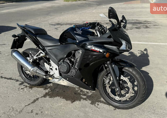 Хонда CBR 400R, объемом двигателя 0.4 л и пробегом 14 тыс. км за 4900 $, фото 1 на Automoto.ua