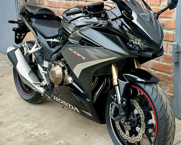 Хонда CBR 400R, объемом двигателя 0.4 л и пробегом 17 тыс. км за 5500 $, фото 1 на Automoto.ua
