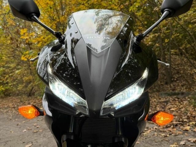 Хонда CBR 400R, об'ємом двигуна 0.4 л та пробігом 0 тис. км за 5300 $, фото 1 на Automoto.ua