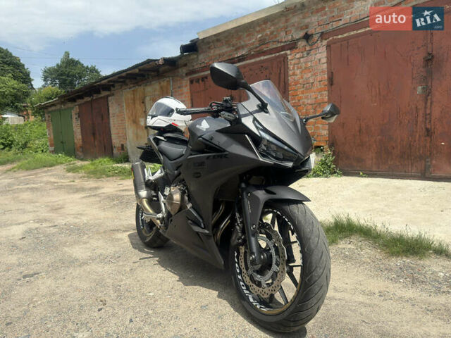 Сірий Хонда CBR 400R, об'ємом двигуна 0.4 л та пробігом 7 тис. км за 6100 $, фото 1 на Automoto.ua
