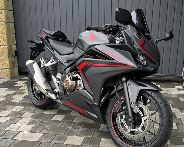 Серый Хонда CBR 400R, объемом двигателя 0.4 л и пробегом 27 тыс. км за 6000 $, фото 1 на Automoto.ua