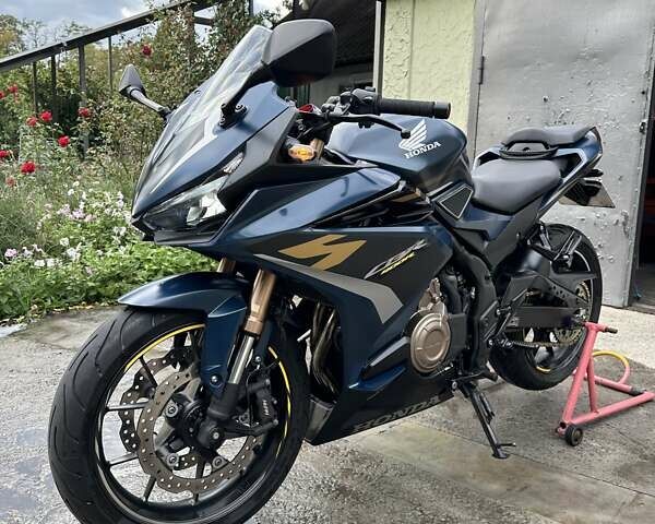 Синий Хонда CBR 400R, объемом двигателя 0.4 л и пробегом 20 тыс. км за 6000 $, фото 1 на Automoto.ua