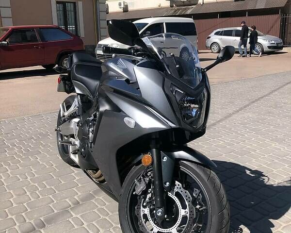 Хонда CBR 650, объемом двигателя 0.65 л и пробегом 18 тыс. км за 5400 $, фото 1 на Automoto.ua