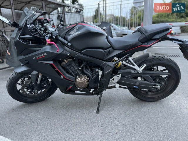 Хонда CBR 650R, объемом двигателя 0.65 л и пробегом 26 тыс. км за 9000 $, фото 1 на Automoto.ua