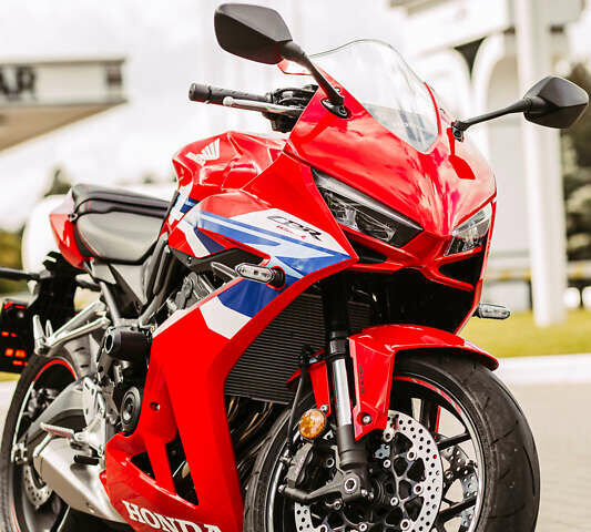 Хонда CBR 650R, объемом двигателя 0 л и пробегом 2 тыс. км за 11000 $, фото 1 на Automoto.ua