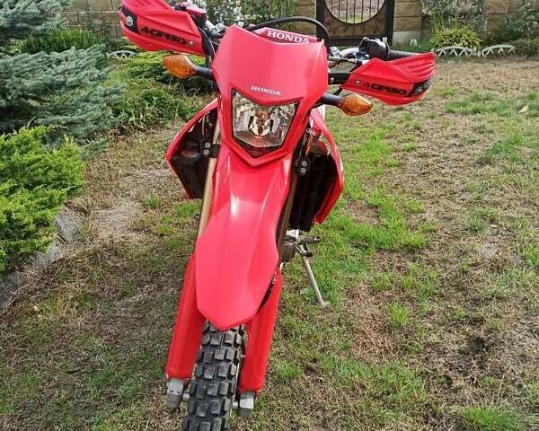 Красный Хонда CRF 100F, объемом двигателя 0.2 л и пробегом 8 тыс. км за 4300 $, фото 1 на Automoto.ua