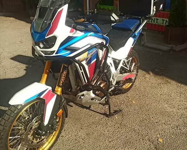 Хонда CRF 1100L Africa Twin, объемом двигателя 0 л и пробегом 15 тыс. км за 16000 $, фото 1 на Automoto.ua