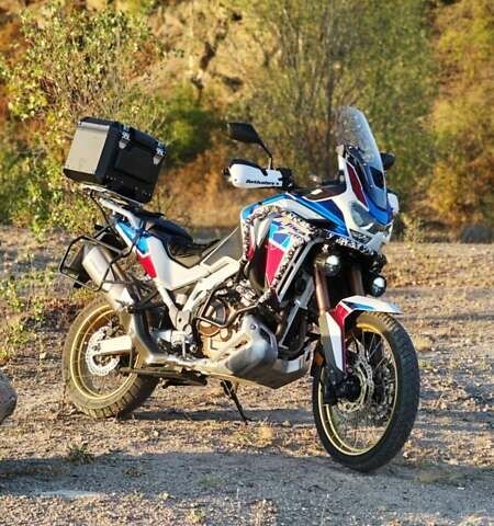 Хонда CRF 1100L Africa Twin, объемом двигателя 1.1 л и пробегом 40 тыс. км за 15500 $, фото 1 на Automoto.ua