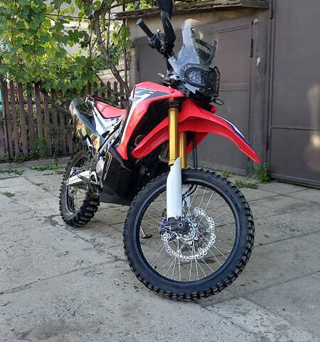 Хонда CRF 250L Rally, об'ємом двигуна 0.25 л та пробігом 16 тис. км за 4399 $, фото 1 на Automoto.ua