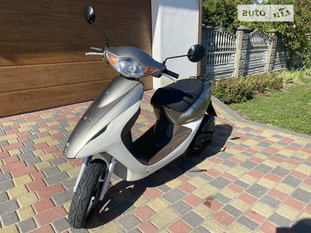 Серый Хонда Dio AF-57, объемом двигателя 0 л и пробегом 8 тыс. км за 575 $, фото 1 на Automoto.ua