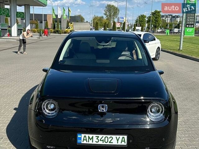 Черный Хонда e, объемом двигателя 0 л и пробегом 58 тыс. км за 15000 $, фото 1 на Automoto.ua