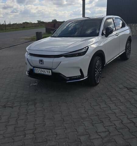 Белый Хонда eNS1, объемом двигателя 0 л и пробегом 44 тыс. км за 19900 $, фото 1 на Automoto.ua