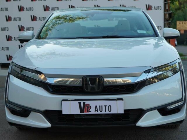 Белый Хонда FCX Clarity, объемом двигателя 1.5 л и пробегом 35 тыс. км за 12500 $, фото 1 на Automoto.ua