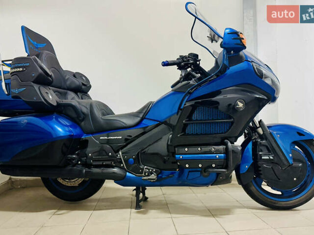 Синій Хонда Gold Wing GL 1800, об'ємом двигуна 0 л та пробігом 80 тис. км за 12750 $, фото 1 на Automoto.ua