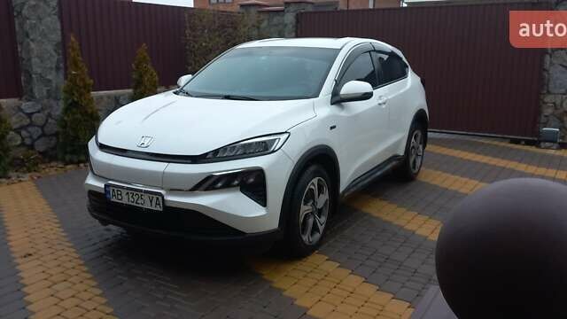 Белый Хонда M-NV, объемом двигателя 0 л и пробегом 50 тыс. км за 19500 $, фото 1 на Automoto.ua