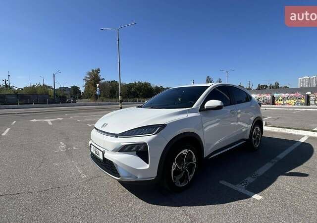Білий Хонда M-NV, об'ємом двигуна 0 л та пробігом 27 тис. км за 18600 $, фото 1 на Automoto.ua