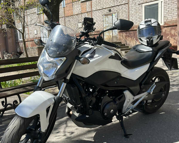 Білий Хонда NC 750S, об'ємом двигуна 0.75 л та пробігом 22 тис. км за 6200 $, фото 1 на Automoto.ua