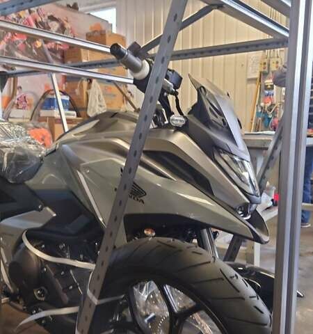 Серый Хонда NC 750X, объемом двигателя 0.75 л и пробегом 10 тыс. км за 11000 $, фото 1 на Automoto.ua