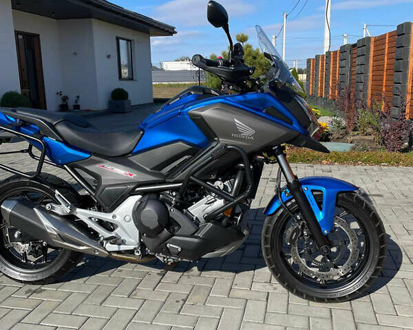 Синий Хонда NC 750X, объемом двигателя 0.75 л и пробегом 8 тыс. км за 9500 $, фото 1 на Automoto.ua